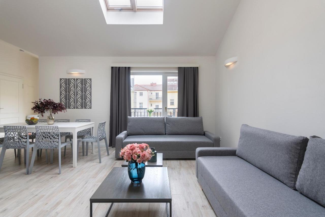 Kinsky Garden Apartments And Suites By Dwellfort Prag Exterior foto