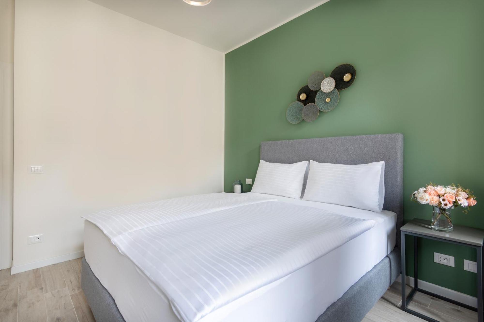 Kinsky Garden Apartments And Suites By Dwellfort Prag Exterior foto