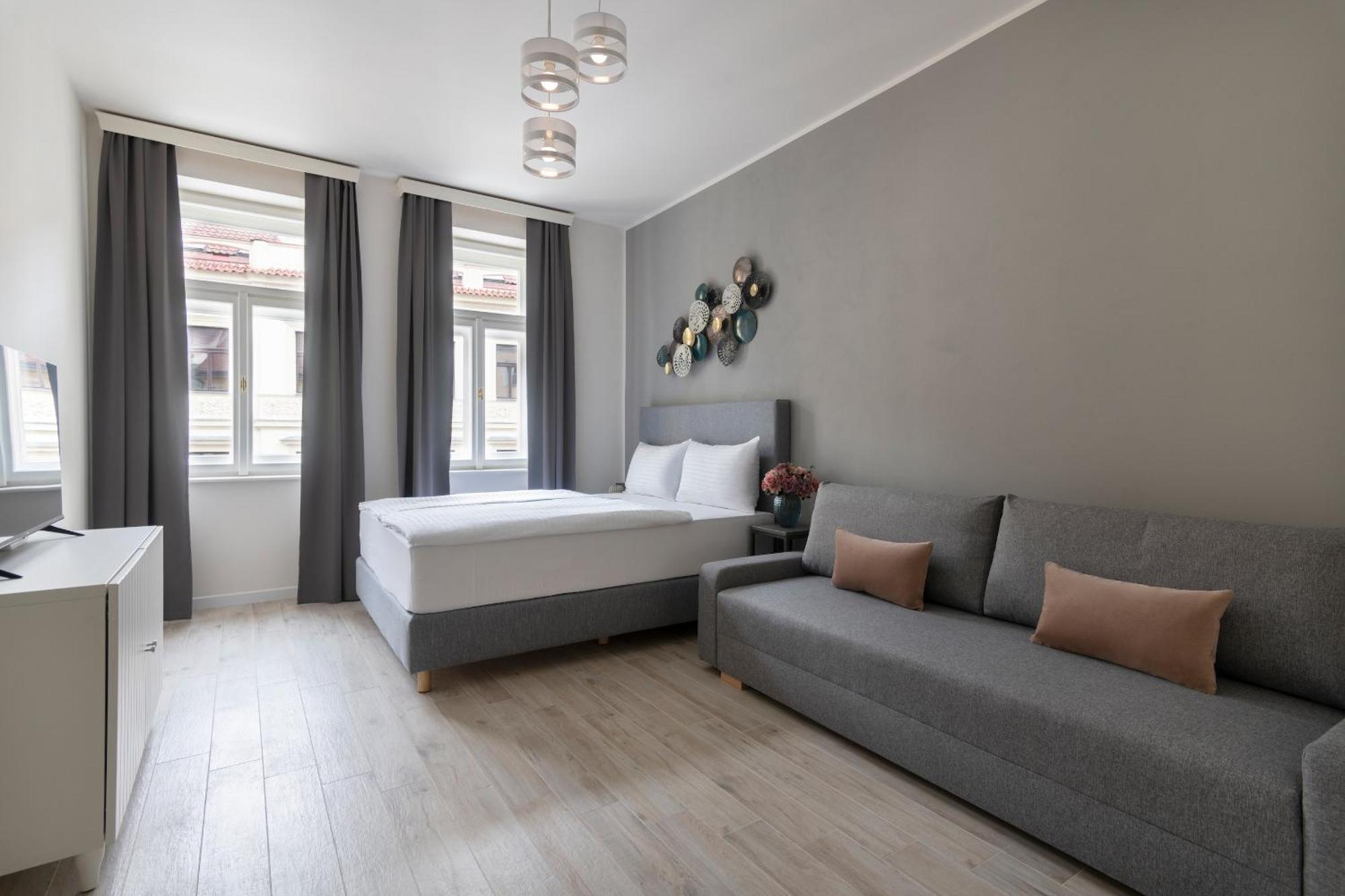 Kinsky Garden Apartments And Suites By Dwellfort Prag Exterior foto
