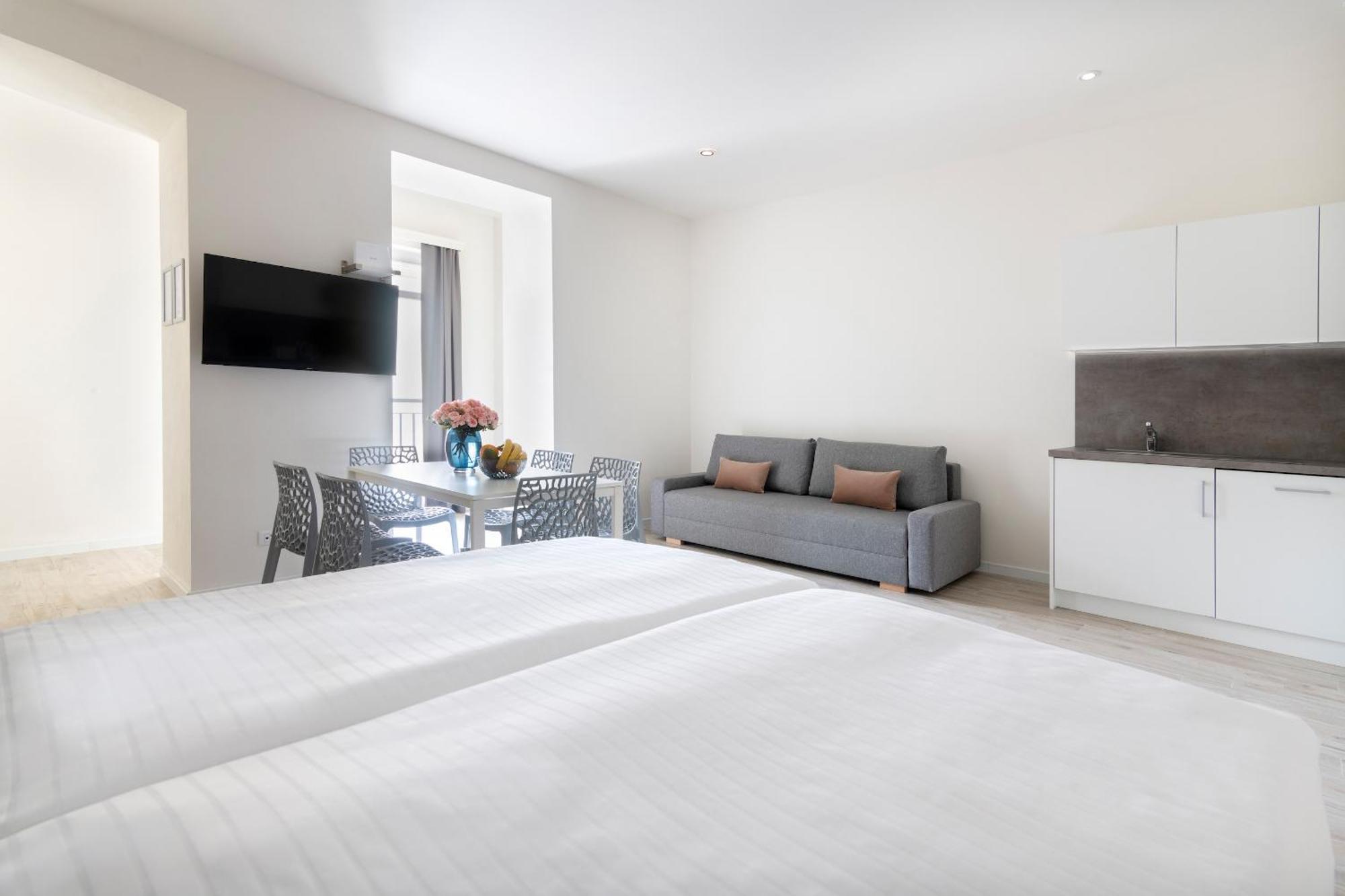 Kinsky Garden Apartments And Suites By Dwellfort Prag Zimmer foto