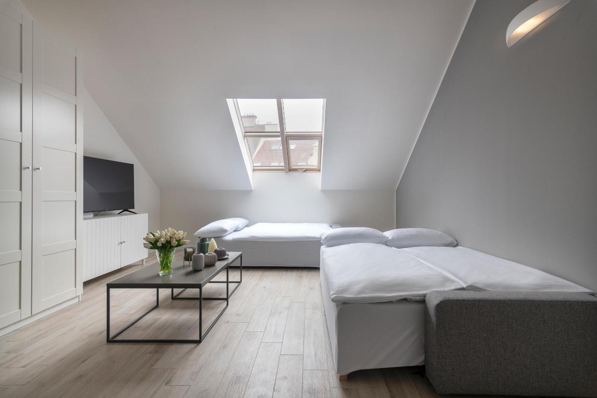 Kinsky Garden Apartments And Suites By Dwellfort Prag Zimmer foto